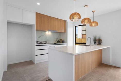 Photo of property in 54a Vinistra Road, Kumeu, 0810