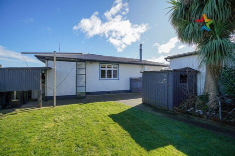 Photo of property in 37 Papatotara Road, Tuatapere, 9620