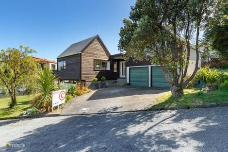 Photo of property in 18 Langwell Place, Papakowhai, Porirua, 5024