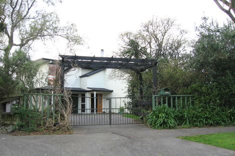 Photo of property in 82 Clifton Terrace, Fitzherbert, Palmerston North, 4410