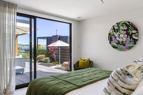 Photo of property in 10 Karapoto Lane, Rainbow Point, Taupo, 3330