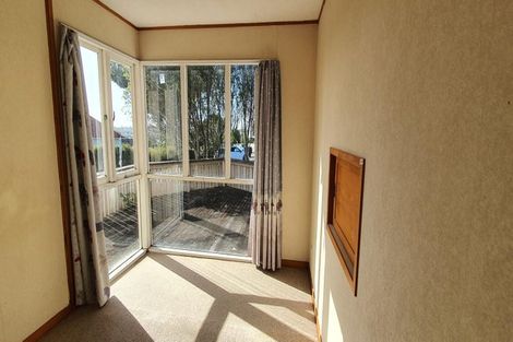Photo of property in 57 Ocean View Road, Hillcrest, Auckland, 0627
