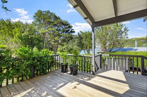 Photo of property in 51 Buckleton Road, Tawharanui Peninsula, Matakana, 0986