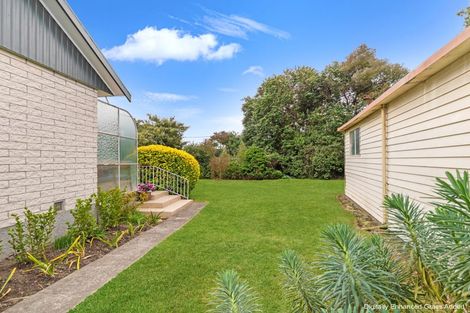 Photo of property in 12 Lomax Place, Islington, Christchurch, 8042