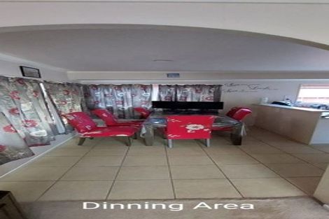 Photo of property in 10/4074 Great North Road, Glen Eden, Auckland, 0602