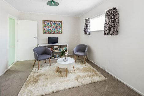 Photo of property in 62 Beazley Avenue, Paparangi, Wellington, 6037