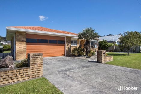Photo of property in 87 Beach Road, Waihi Beach, 3611