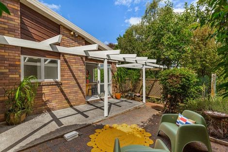 Photo of property in 3 Meynell Court, Glen Eden, Auckland, 0602