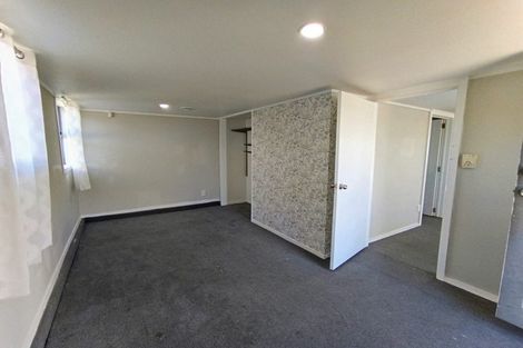 Photo of property in 21 Mon Desir Place, Manurewa, Auckland, 2102