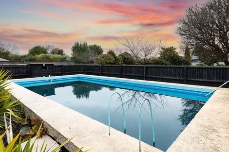 Photo of property in 409 Main Road North, Redwood, Christchurch, 8051