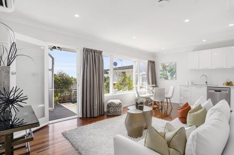 Photo of property in 2/61a Balmoral Road, Mount Eden, Auckland, 1024