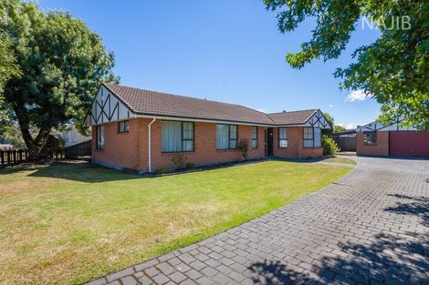 Photo of property in 11 Mchaffies Place, Wainoni, Christchurch, 8061