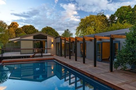 Photo of property in 89 Avonhead Road, Avonhead, Christchurch, 8042