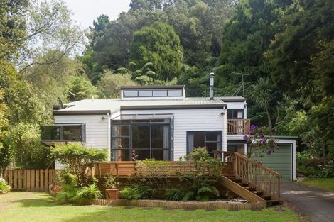 Photo of property in 12a Marina Grove, Frankleigh Park, New Plymouth, 4310
