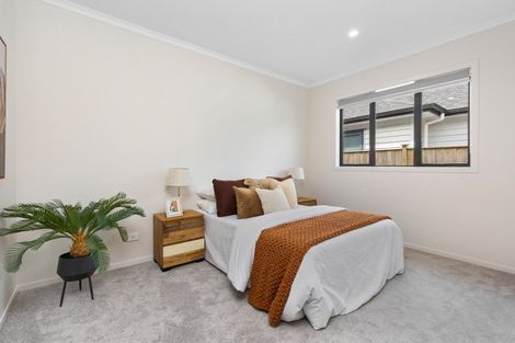 Photo of property in 3 Vintry Drive, Kumeu, 0810