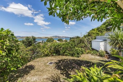 Photo of property in 4 Gordon Road, Plimmerton, Porirua, 5026