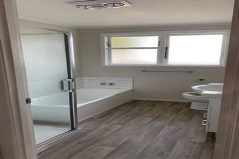 Photo of property in 17 Solent Street, Mangere, Auckland, 2022