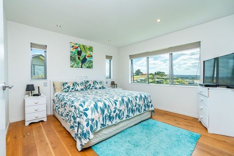 Photo of property in 11 Seascape Crescent, Waipu, 0582