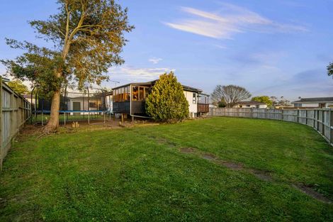 Photo of property in 16 Neems Place, Manurewa, Auckland, 2102