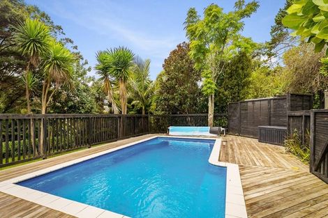 Photo of property in 12b Kimberly Grove, Greenhithe, Auckland, 0632