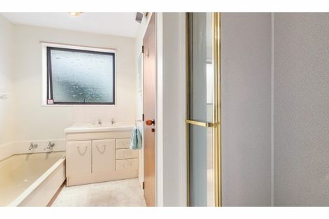 Photo of property in 1/40 Sarabande Avenue, Redwood, Christchurch, 8051