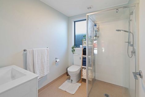 Photo of property in 9a Cuffs Road, Wainoni, Christchurch, 8061