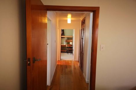 Photo of property in 2/134 Forrest Road, Milford, Auckland, 0620