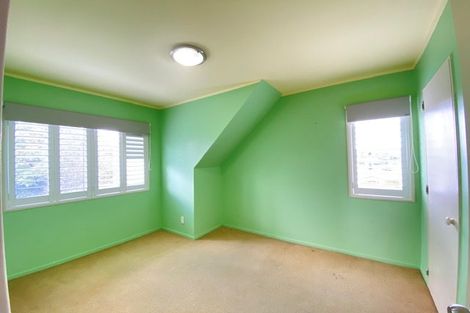 Photo of property in 8 Picasso Drive, West Harbour, Auckland, 0618