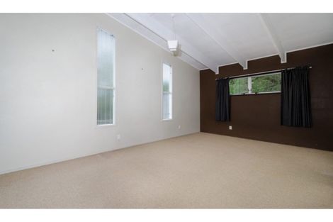 Photo of property in 22 Vina Place, Massey, Auckland, 0614