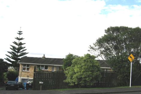 Photo of property in 1/125 Glengarry Road, Glen Eden, Auckland, 0602