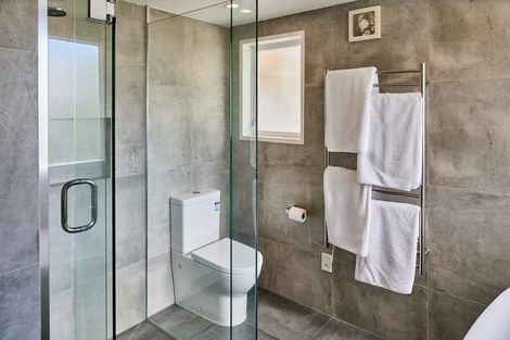 Photo of property in 25 Eskdale Road, Papakowhai, Porirua, 5024