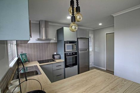 Photo of property in 1/3 Flaxdale Street, Birkdale, Auckland, 0626