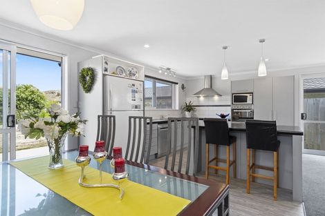 Photo of property in 224 Ballintoy Park Drive, Welcome Bay, Tauranga, 3175