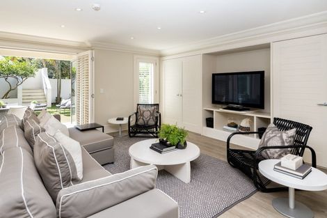 Photo of property in 35 Quedley Court, Eastern Beach, Auckland, 2012