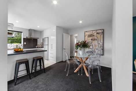 Photo of property in 2/8 Galway Avenue, Bryndwr, Christchurch, 8052