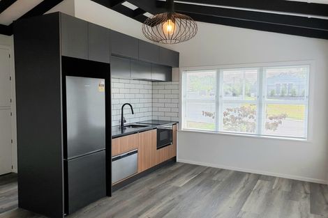 Photo of property in 1/21 Tiri Tiri Road, Birkdale, Auckland, 0626