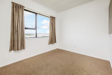 Photo of property in 8 Southview Place, Wattle Downs, Auckland, 2102