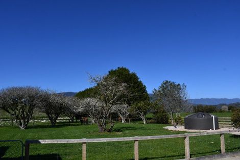 Photo of property in 14 Curries Road, Karamea, 7893