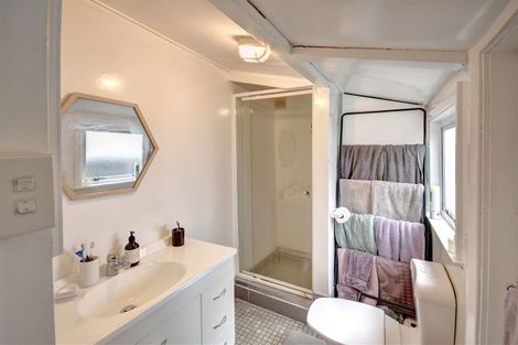 Photo of property in 16 Titan Street, North Dunedin, Dunedin, 9016