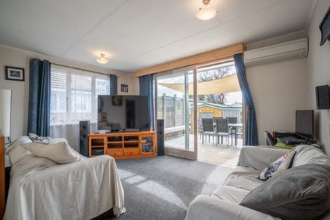 Photo of property in 3 Ventura Grove, Bulls, 4818