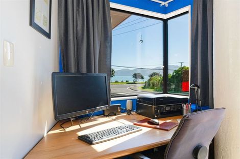 Photo of property in 2 Tahi Road, Paraparaumu Beach, Paraparaumu, 5032