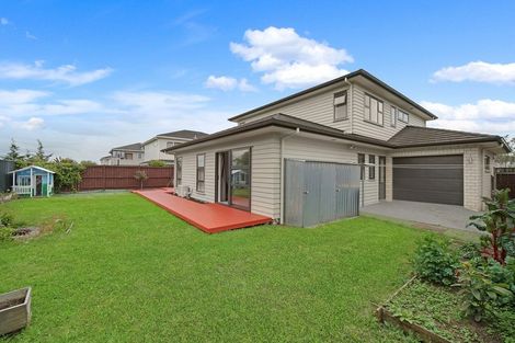 Photo of property in 32 Wawatai Drive, Karaka, Papakura, 2113