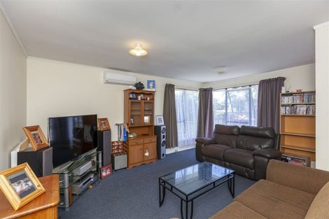 Photo of property in 8 Westridge Court, Paraparaumu, 5032