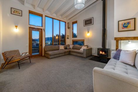Photo of property in 7 Ayr Place, Papakowhai, Porirua, 5024
