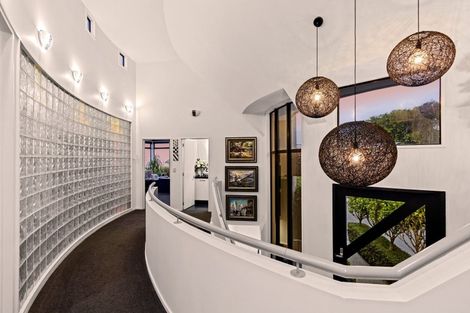 Photo of property in 18 Harry Ell Drive, Cashmere, Christchurch, 8022