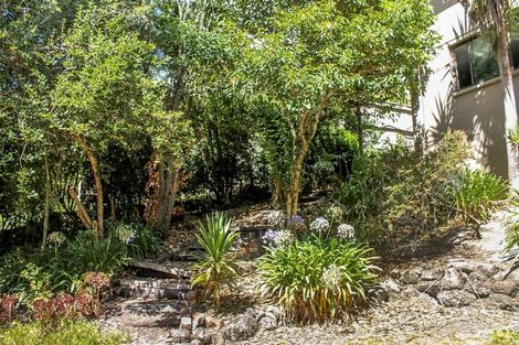 Photo of property in 17 Busby Hill, Havelock North, 4130