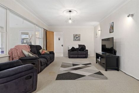 Photo of property in 21 Ngahere Street, Otumoetai, Tauranga, 3110