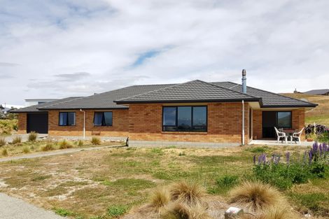 Photo of property in 33 D'archiac Drive, Lake Tekapo, 7999