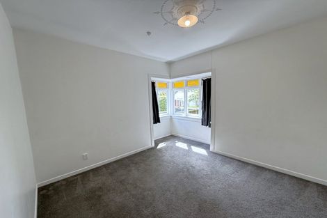 Photo of property in 11 Clayburn Road, Glen Eden, Auckland, 0602
