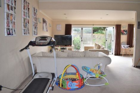 Photo of property in 9a Karaka Street, Otaki Beach, Otaki, 5512